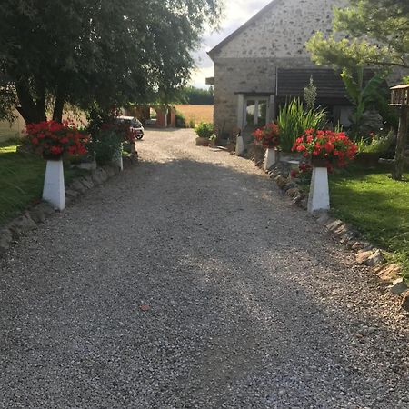 Hotel La Grange Aux Fleurs Rigny-la-Nonneuse Exterior foto